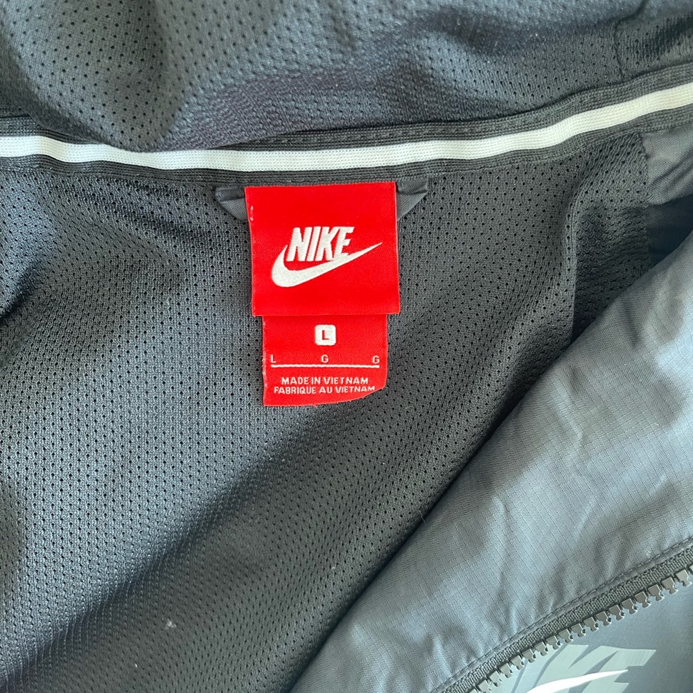 Nike Running Jacket Size Large - image 3
